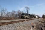 NS 3656 takes 11K west